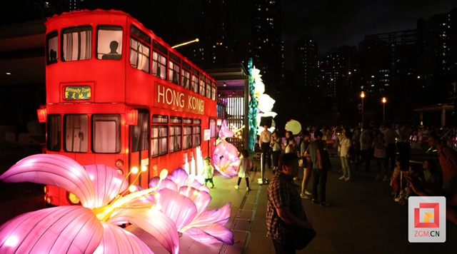 “川灯耀香江” 自贡彩灯“点亮”香港(图8) 8.jpg