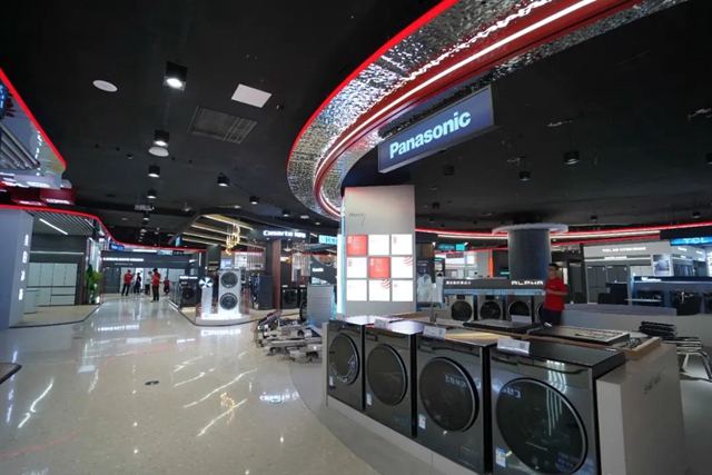 顶流开张!京东电器城市旗舰店在泸州金融商业中心开始试营业(图3) 3.jpg