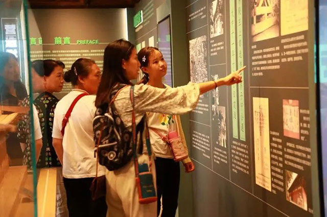 宜宾:人人人从从从众众众你众众众从从从人人人(图3) 3.jpg