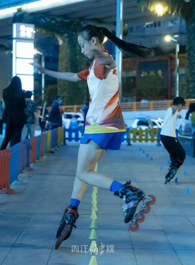 喜讯!内江籍轮滑运动员朱思怡亚运会夺金——(图4) 4.jpg