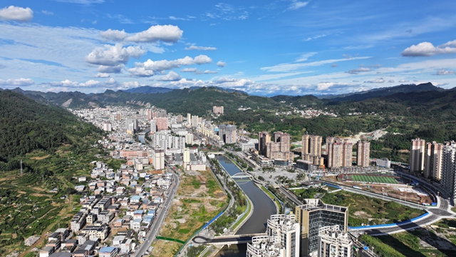 航拍大片!渝昆高铁宜宾这段修成这样了(图10) 10.jpg