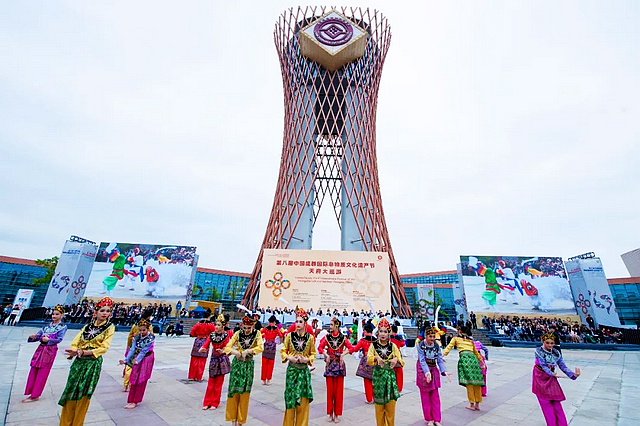 精彩!泸州雨坛彩龙惊艳亮相第八届中国成都国际非物质文化遗产节(图7) nEO_IMG_7.jpg