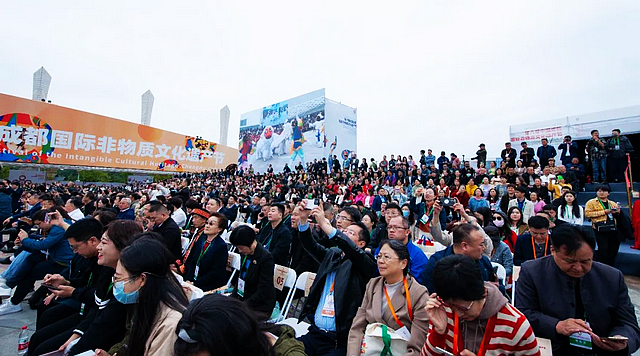 精彩!泸州雨坛彩龙惊艳亮相第八届中国成都国际非物质文化遗产节(图9) nEO_IMG_9.jpg