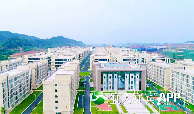 1000000000元!宜宾带上创新创业投资基金走进清华大学(图2) nEO_IMG_2.jpg