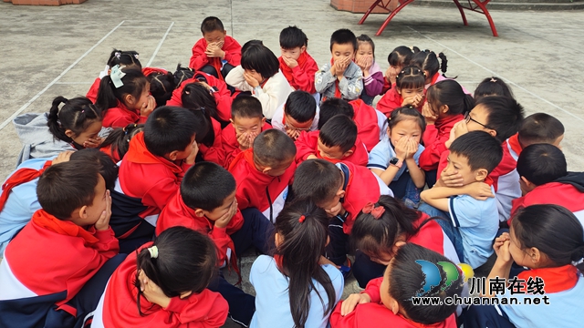 叙永正东中心校:消防安全记心中,逃生演练不放松(图1) IMG_20231016_103321.jpg