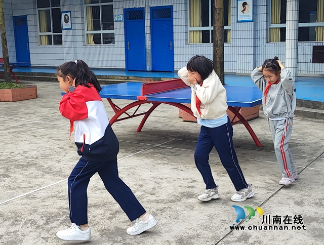 叙永正东中心校:消防安全记心中,逃生演练不放松(图2) IMG_20231016_103619.jpg