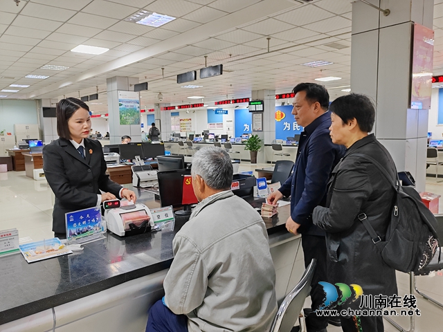 纳溪区法院:办案搬家“一条龙” 矛盾纠纷一次解(图4) 微信图片_20231017085225.jpg
