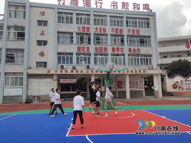打古中学学生风采.jpg