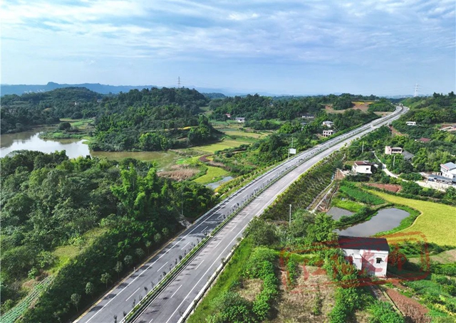 贯穿泸州全境、连接重庆宜宾!泸州这条国道即将建成(图1) 1.jpg
