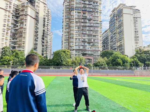 艺体课堂展风采 踔厉奋发向未来——泸州市龙马潭区高铁学区艺体学科优质课竞赛活动(图4) 微信图片_20231025105611.jpg