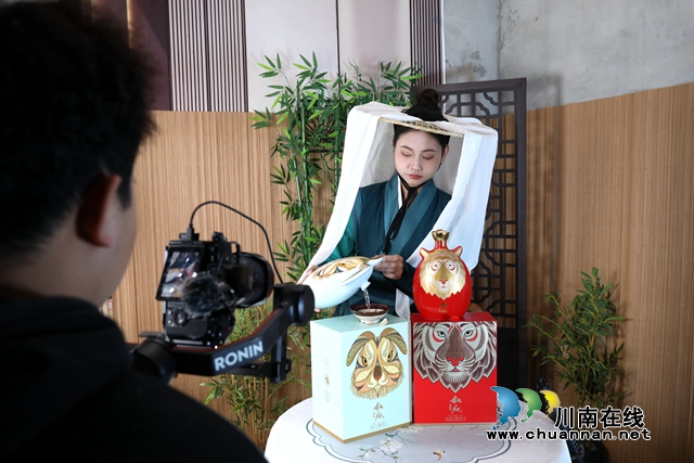 拍摄酒类宣传视频.JPG