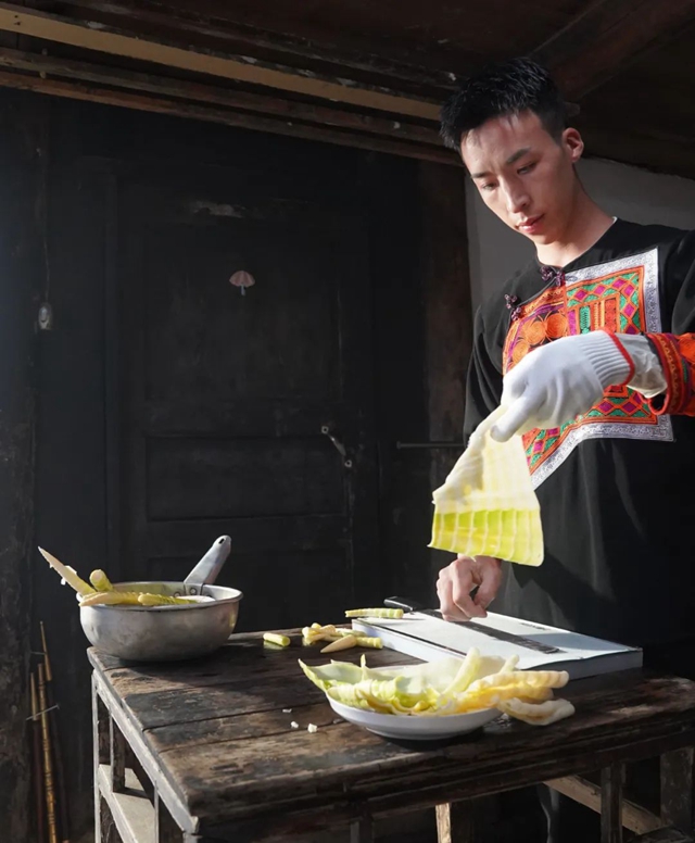 层林尽染!秋日罗汉林,超美!(图11) 11.jpg