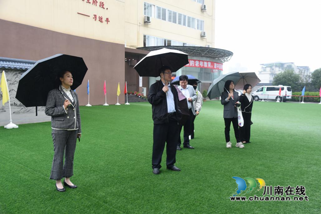 青岛市民政事务服务中心莅临泸州市老年大学考察交流(图2) 青岛2.png