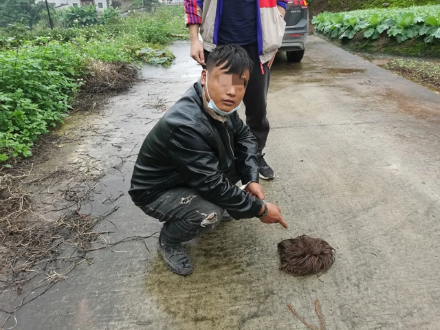 泸州农村红白喜事“吹手”,打扮成女人进行抢劫……网友:浓烈的乡土文艺风(图2) 微信图片_20231031104542.jpg