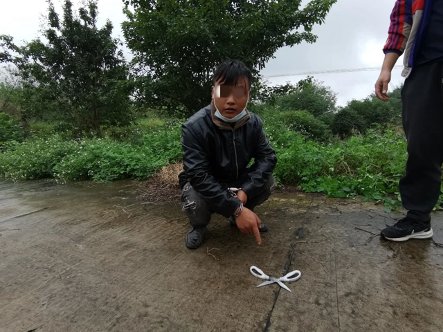 泸州农村红白喜事“吹手”,打扮成女人进行抢劫……网友:浓烈的乡土文艺风(图6) 微信图片_20231031104608.jpg