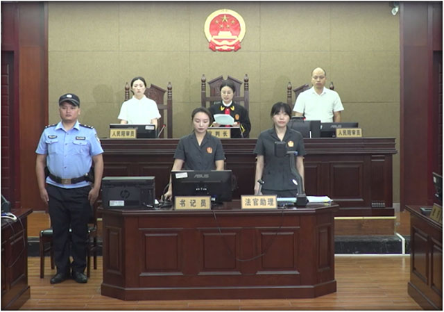 江阳法院┃双双入围， 你的一票至关重要！