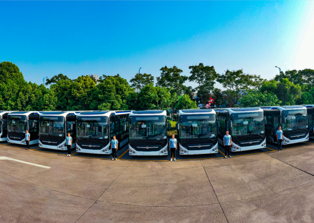 【快捷通勤坐公交(二)】30余条公交线路达万象汇、城西新城片区(图3) 微信图片_20231108103854.png