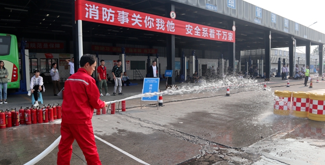 预防为主 生命至上|泸州公交集团开展“十佳应急处置能手”技能竞赛活动(图6) 5.jpg