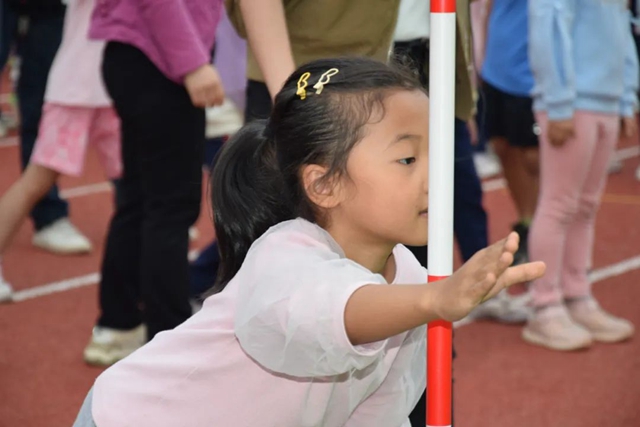 泸州十八中小学部“礼润成长 逐梦赛场”田径运动会圆满落幕(图33) 33.jpg