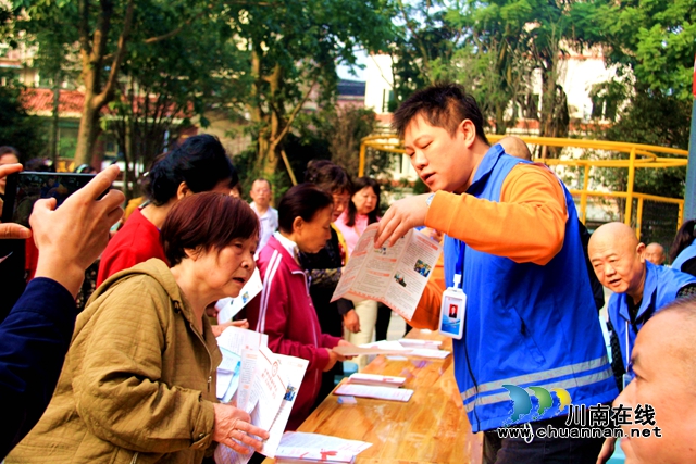 泸州市救助管理站启动2023年“寒冬送温暖”专项救助行动(图3) 3.jpg