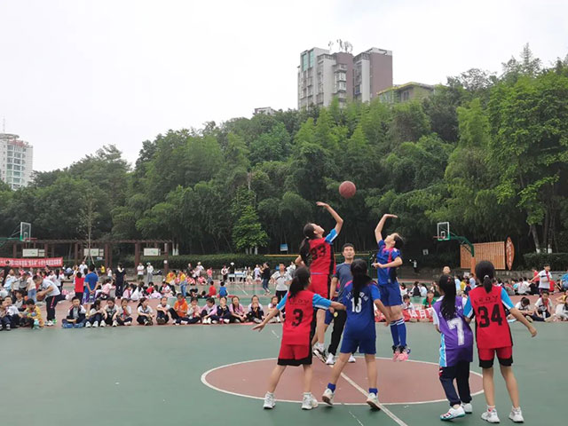 泸州十八中小学生篮球赛圆满落幕┃身体于赛场上飞驰,梦想在篮筐中盛放~~~(图34) 34.jpg
