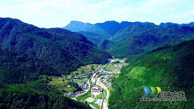 古蔺:乡风文明“赋加值”,和美画卷“高颜值”(图12) 泸州市古蔺县箭竹苗族乡风光.jpg