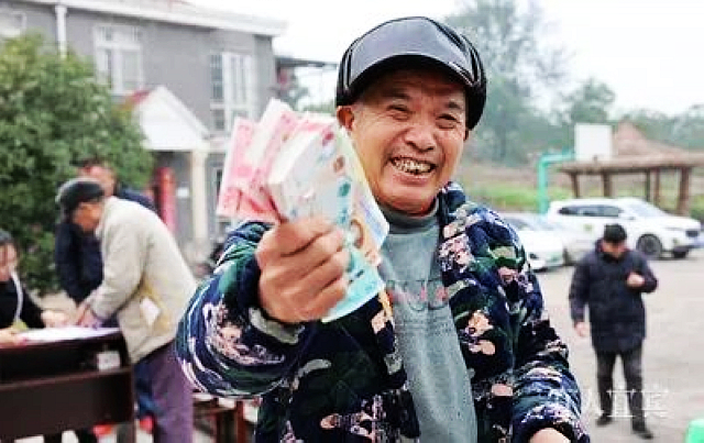 集体收入超百万元!宜宾这个村分红了!(图2) nEO_IMG_2.jpg