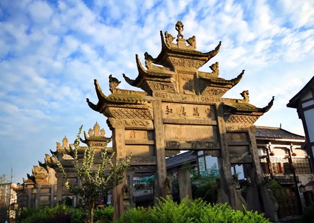 就这周末!老少皆宜!隆昌高口碑剧收官之作将在这里精彩上映(图5) 5.jpg