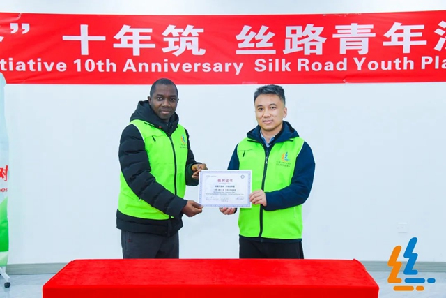 【四秩春秋 建校有我】泸县建校优秀校友风采展之杨东平(图8) 8.jpg