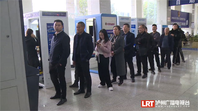 泸州车主：别去排长队了，这些业务可以不到车管所办