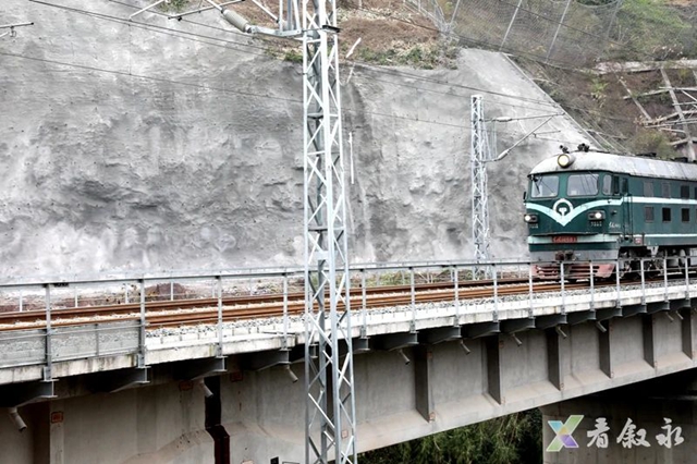 西部陆海新通道丨检测车“到站”!叙毕铁路进入通车倒计时(图3) 微信图片_20231215093558.jpg