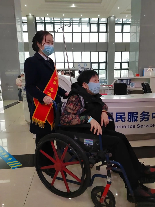 “五心级”体验!泸州市人民医院为患者打造第二个家(图2) 人医2.jpg