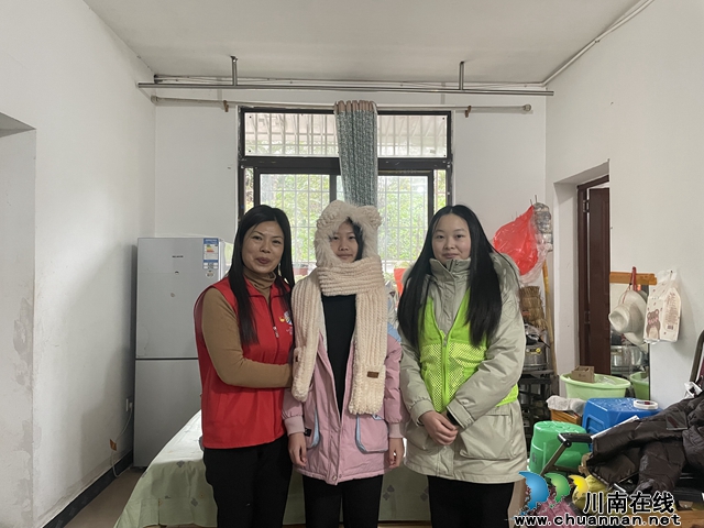泸县玉蟾街道开展“旧屋新意 筑梦成长”困境儿童暖冬关爱行动(图1) 微信图片_20231218172950.jpg