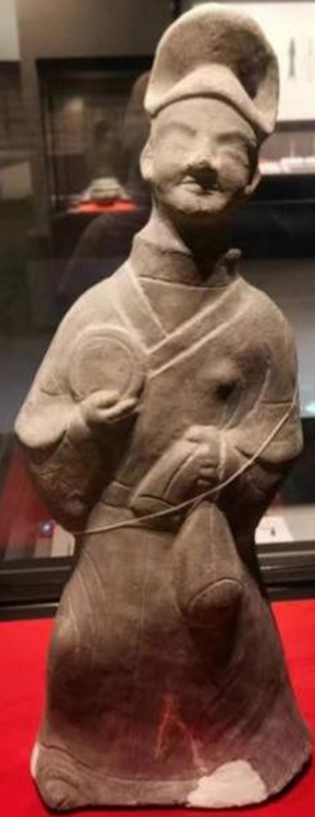 泸州市博物馆新展预告 |【观镜有喜】古代铜镜文物特展开展(图4) 展4.jpg