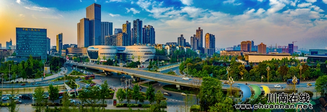 龙马潭:坚持在高质量发展中稳步推进共同富裕(图5) 龙马潭区俯瞰图 (2).jpg