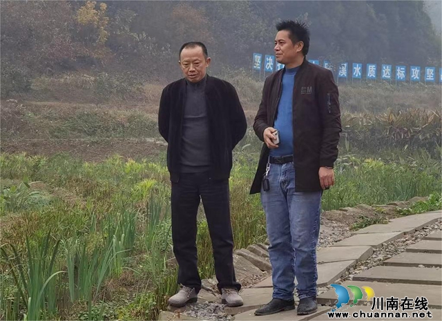 泸县人大常委会副主任曾一洴到百和镇 督导当前重点工作(图1) bd56eca5734a1a5f6659a665725e55b.jpg