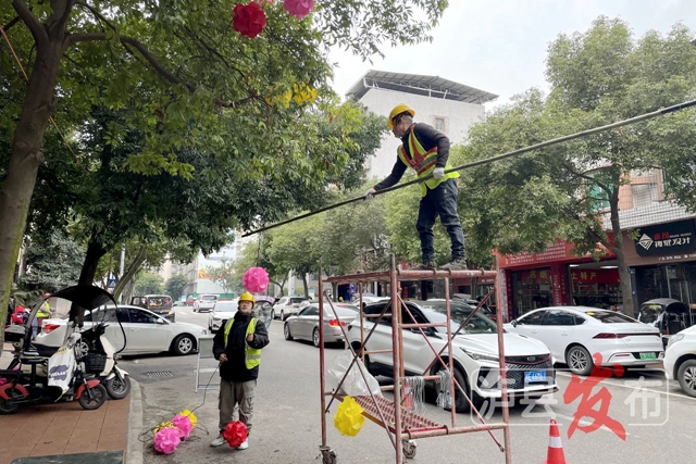 年味“气氛组”上线!泸县这里的“灯光秀”陪您度新春(图2) 微信图片_20240130105527.jpg