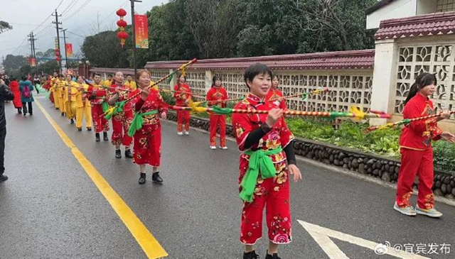 年度大场面!宜宾千人春酒宴热闹开席(图9) 9.jpg