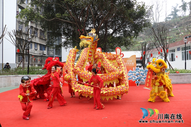 舞龙舞狮.JPG