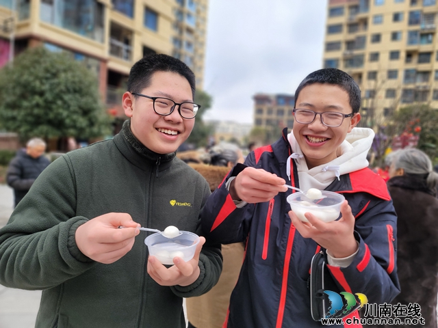泸县玉蟾街道:欢聚庆元宵,传统韵味浓(图1) 9.jpg