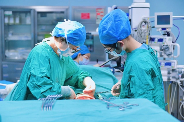 手术室里的绿衣战士:魅力值满分!不见“阳光”却充满阳光……(图2) 微信图片_20240226091110.jpg