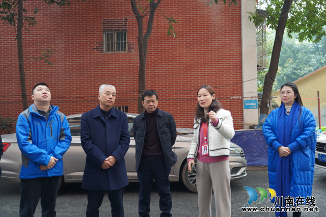 龙马潭区人大常委会调研杜家街社区人大代表联络站(图2) 6.png