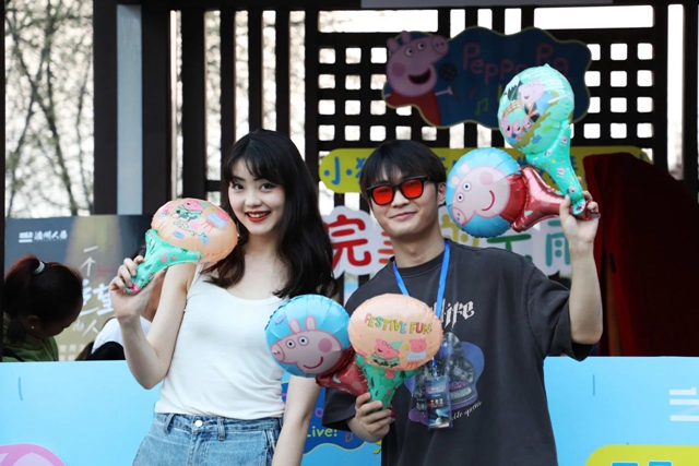 尽享春日美好!“易起开心”江畔音乐会唱响江阳夜空(图4) 4.jpg