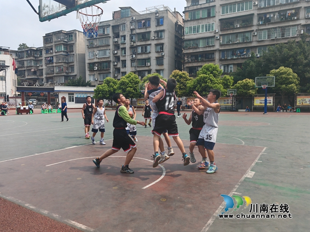 童心篮球梦|银顶小学点燃叙永县第二片区小篮赛初赛“战火”(图1) 银1.jpg
