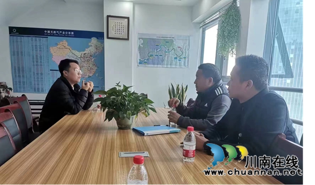 江阳区华阳街道:开展“九小场所”大排查,筑牢安全“防火墙”(图1) 江阳区华阳街道:开展“九小场所”大排查 筑牢安全“防火墙”.jpg