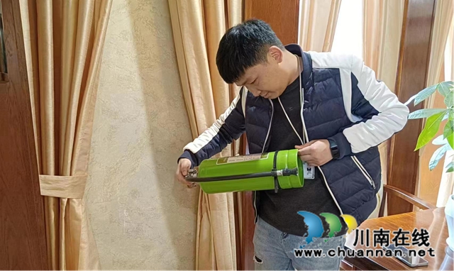 江阳区华阳街道:开展“九小场所”大排查,筑牢安全“防火墙”(图3) 江阳区华阳街道:开展“九小场所”大排查 筑牢安全“防火墙”2.jpg