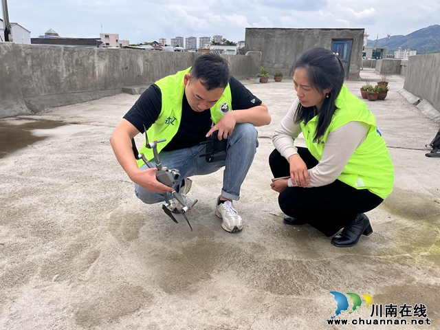 玉蟾街道:空中地面全覆盖 共筑无毒防线(图1) 微信图片_20240409093252.jpg
