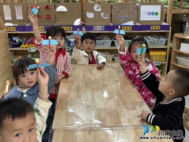 “巧制作，大科学”叙永县鱼凫公园幼儿园开展科学小制作活动 (3).jpg