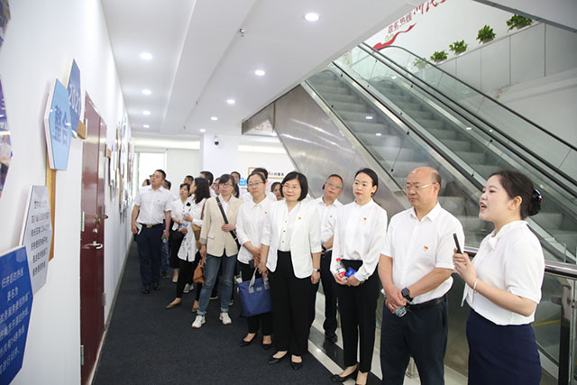 与数字经济相拥,同新质发展共进 | 泸州住建系统2024年党建工作流动现场会召开(图8) 8.jpg