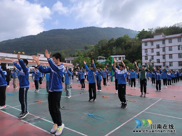 心育赋能 高品质发展|叙永县初中名校长工作室2024年第一次研修活动(图2) 1713503903162.jpg